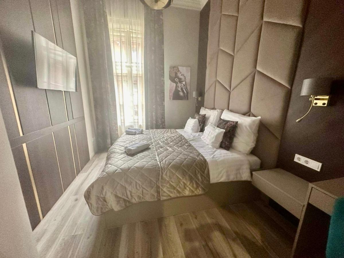 Orangehomes High Class 4 Bedroom Apartment Budapest Exterior photo