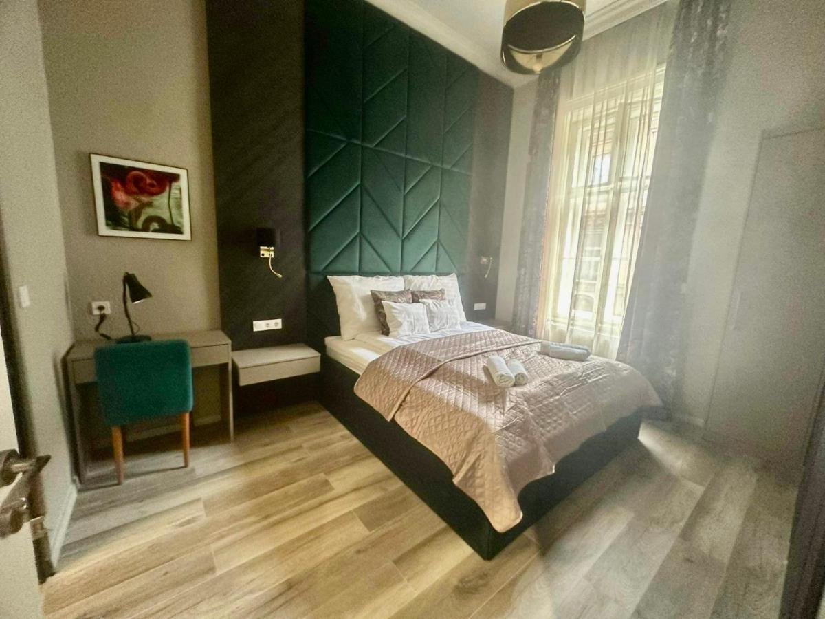 Orangehomes High Class 4 Bedroom Apartment Budapest Exterior photo